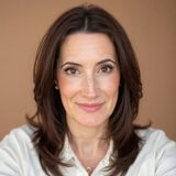 Abby Arvanitidis headshot