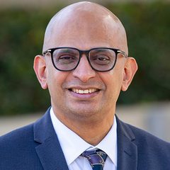 Dr. Sandeep Krishnamurthy